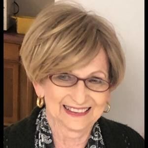 Meet your Posher, Carolyn